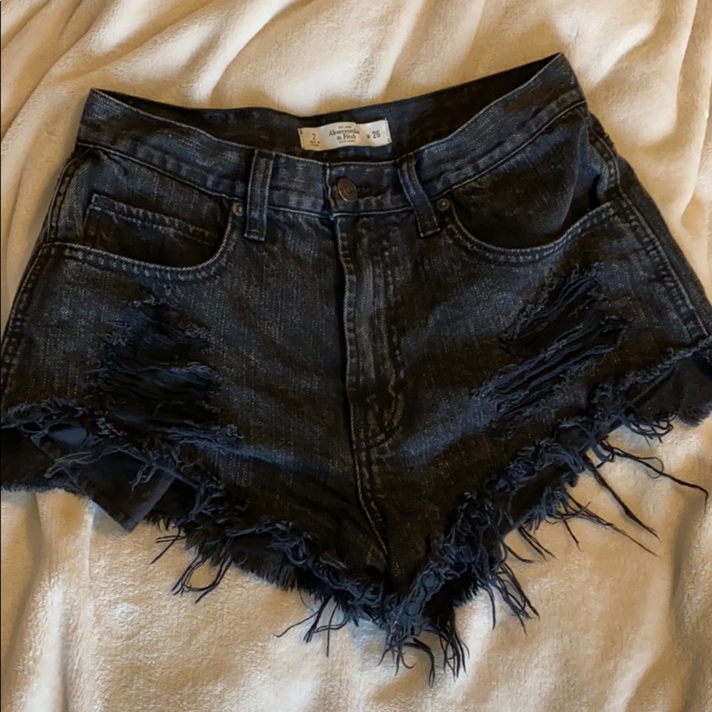 High waisted ripped black jean shorts